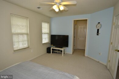 46362 Pryor Square unit 66, Sterling, VA 20165 - photo 4