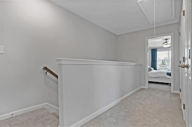 Corridor with light carpet
