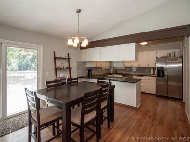 9907 S 227th East Ave, Broken Arrow, OK 74014 - photo 6