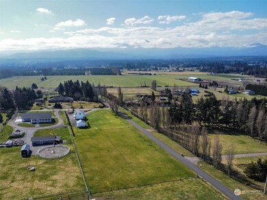Walking trails to McDonnell Creek & Beach