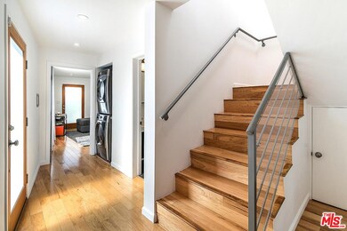 2339 Hillcrest Dr, Los Angeles, CA 90016 - photo 4