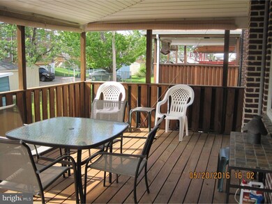 746 Crescent Dr, Glenolden, PA 19036 - photo 7