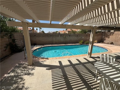 10041 Dove Ridge Dr, Las Vegas, NV 89117 - photo 5