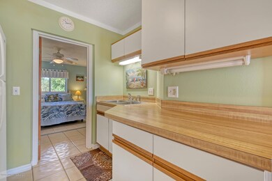 1st flr Kitchen