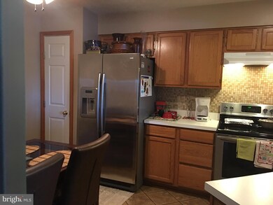 4157 Maple Path Cir, Nottingham, MD 21236 - photo 6