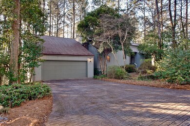 Large paved driveway suitable to park 4 cars