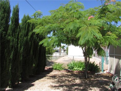 Back Yard off screened in patio