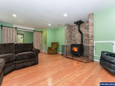 Wood Pellet Stove with Thermostat control
