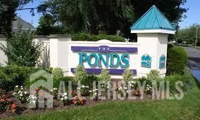 304 Waxwing Dr, Monroe Township, NJ 08831 - photo 2