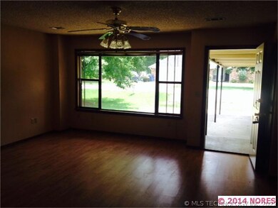 1108 Bran Britt Ln, Muldrow, OK 74948 - photo 2