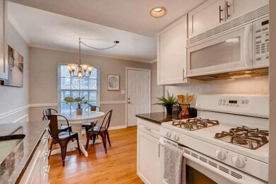 2593 Olde Hill Columbus OH-small-013-8-K