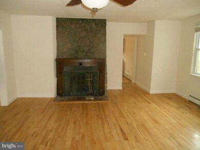 1217 Valley Rd, Pasadena, MD 21122 - photo 4