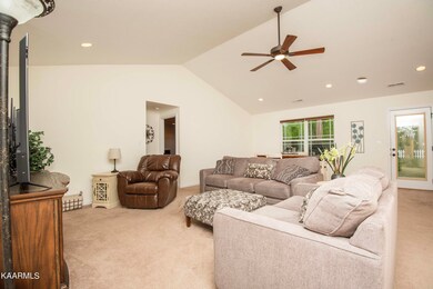Great Room w/ Vaulted Ceiling