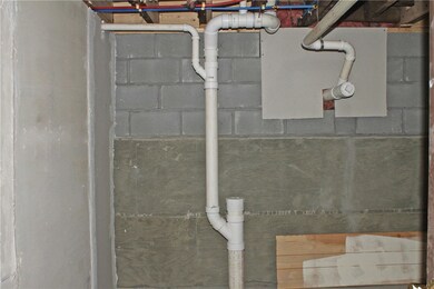 160 Whitehall St, Providence, RI 02909 - photo 6