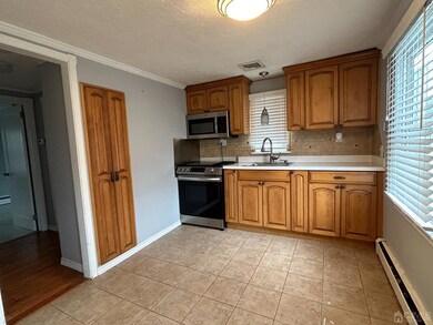 62 Beech St, Fords, NJ 08863 - photo 5