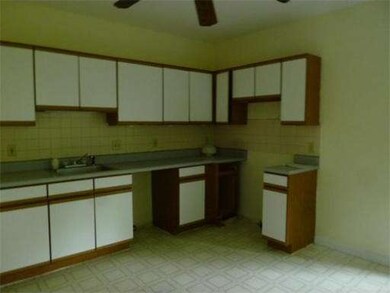 453 Stevens St, North Andover, MA 01845 - photo 5