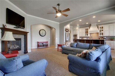 2833 SE 9th St, Moore, OK 73160 - photo 6