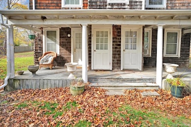 14 Halsey Ave, East Quogue, NY 11942 - photo 2