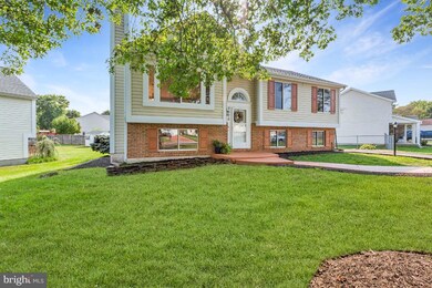 9826 Nimitz Ct, Manassas, VA 20109 - photo 3