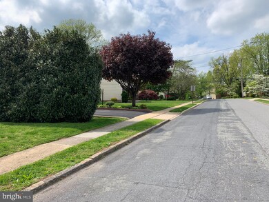 2990 Eastburn Ave, Broomall, PA 19008 - photo 7