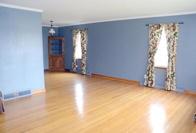 205 Westview Dr, New Concord, OH 43762 - photo 5