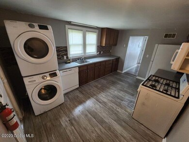 467 Washington Ave, Albany, NY 12206 - photo 7