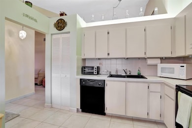 7129 Mimosa Way, Tamarac, FL 33321 - photo 6