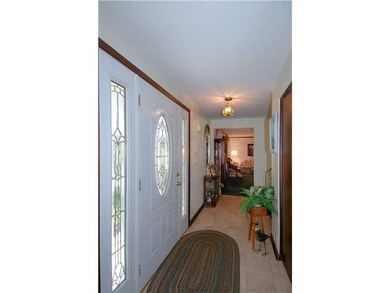 Entry/Foyer.