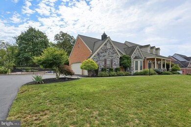 1647 Castlegreen Dr, Greencastle, PA 17225 - photo 3