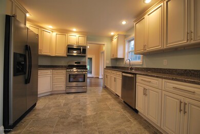 204 Cedar Brook Dr, Mount Washington, KY 40047 - photo 7