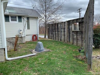 515 Duncan Hill Rd, Hendersonville, NC 28792 - photo 6