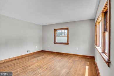 101 E Perry St, Enola, PA 17025 - photo 7