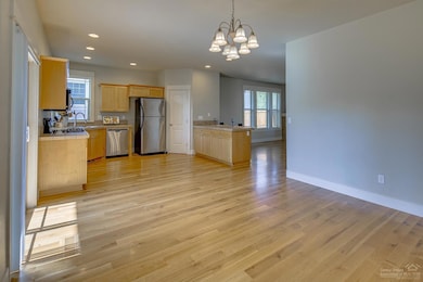 856 NW 15th St, Redmond, OR 97756 - photo 7