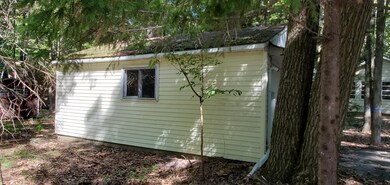 detached garage side