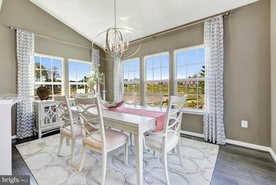 11828 Peppervine Dr, Clarksburg, MD 20871 - photo 6