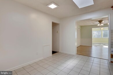 3209 Dunnington Rd, Beltsville, MD 20705 - photo 6