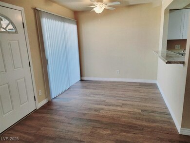 1450 Hialeah Dr unit D, Las Vegas, NV 89119 - photo 4