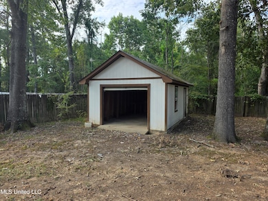 909 Eagles Nest Dr, Byram, MS 39272 - photo 6