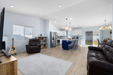 3212 Kodiak St NW, Minot, ND 58703 - photo 5