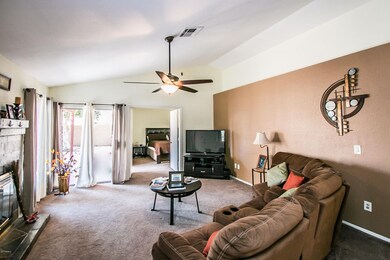 10008 - 1727 E Bluefield Ave - Heather-7