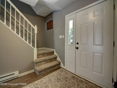 5122 Windsor Dr, Stroudsburg, PA 18360 - photo 4