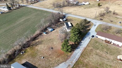 314 N Red School Rd, Morgantown, PA 19543 - photo 4