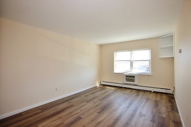 43 Crescent St unit 11, Stamford, CT 06906 - photo 4