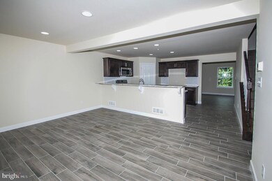 524 Arietta Ct, Reading, PA 19605 - photo 2