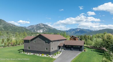 607 Alpine Village Loop-9