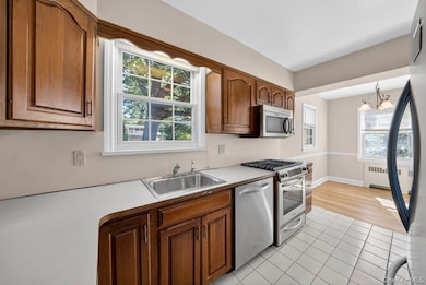 48 Glen Rd, Yonkers, NY 10704 - photo 6