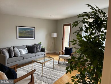 702 S Wolfe St unit 6, Baltimore, MD 21231 - photo 2