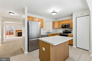 5622 Fishermens Ct, Clinton, MD 20735 - photo 3