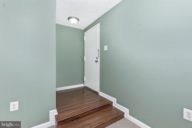 442 Girard St unit 201, Gaithersburg, MD 20877 - photo 2