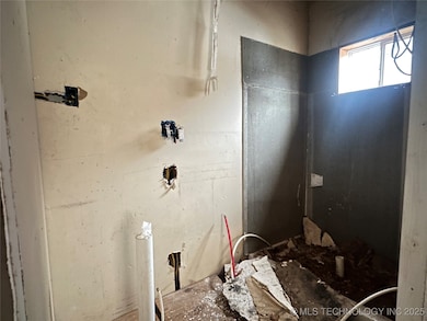 812 W 6th St, Okmulgee, OK 74447 - photo 6